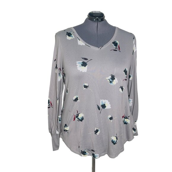 Maurices Tops - Maurices Long‎ Sleeve Grey Floral Print Lightweight Shirt (Size 2X)